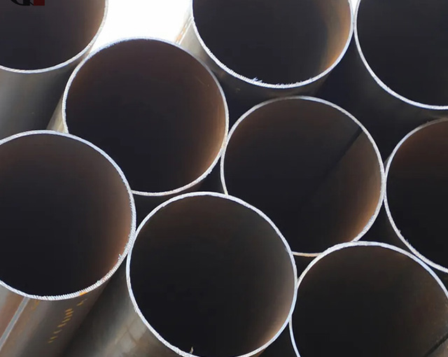 ASTM A672 Carbon Steel EFW Pipe